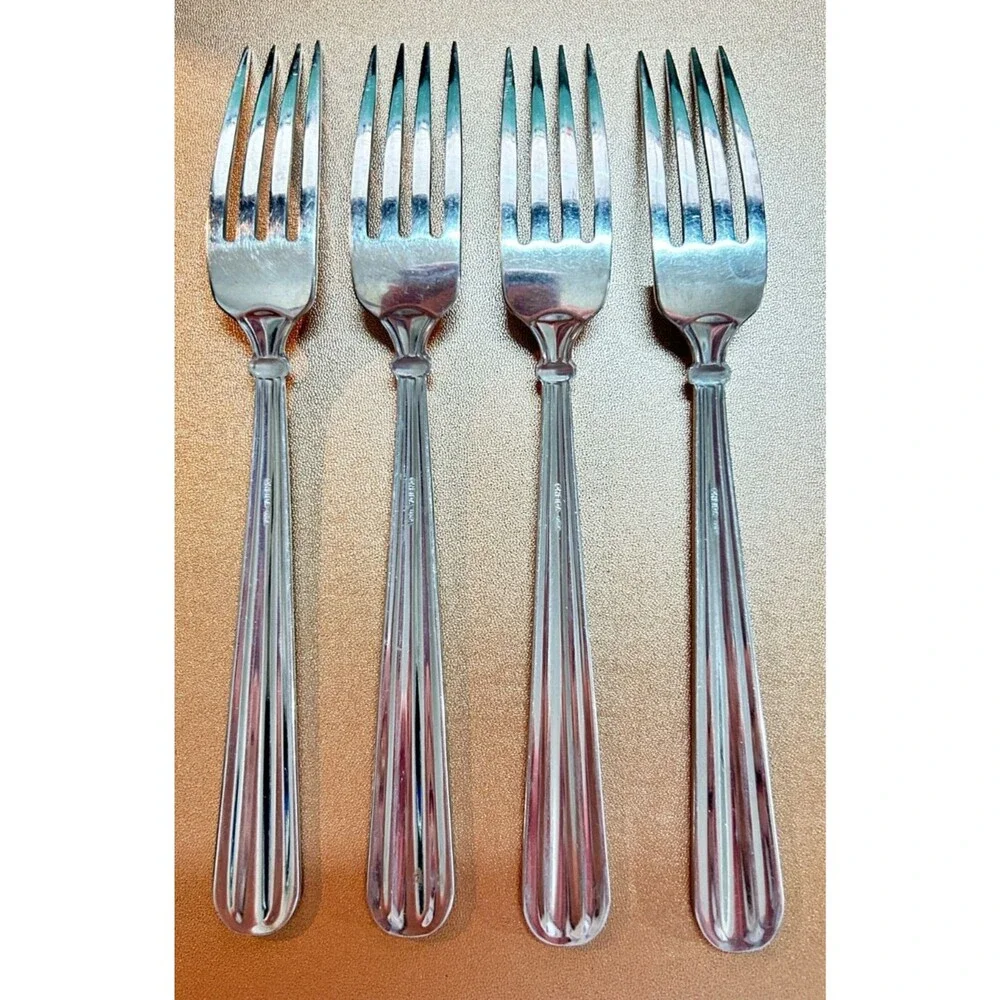 Oneida Unity Stainless Set of 4 Dinner Forks 7 3/4